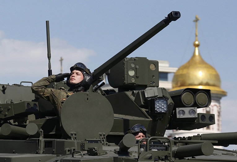 Русия на Путин демонстрира сила с модерна армия (СНИМКИ)