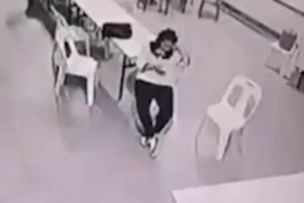 Запечатаха на ВИДЕО ужасяваща атака на дух (СНИМКИ/ВИДЕО)