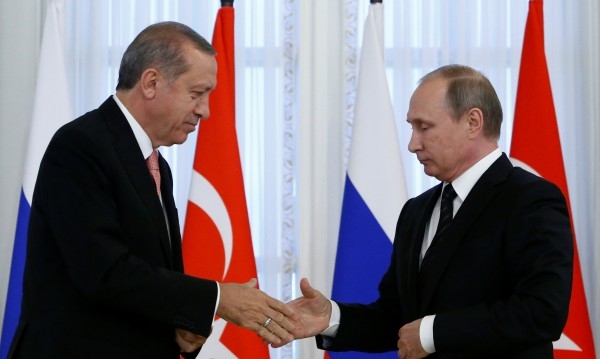 Путин и Ердоган си стиснаха ръцете за Алепо! 