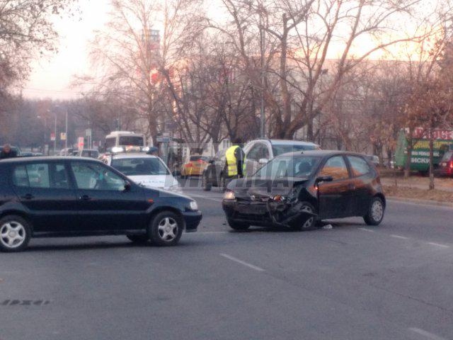 Две жени се сблъскаха челно в Пловдив (СНИМКИ)