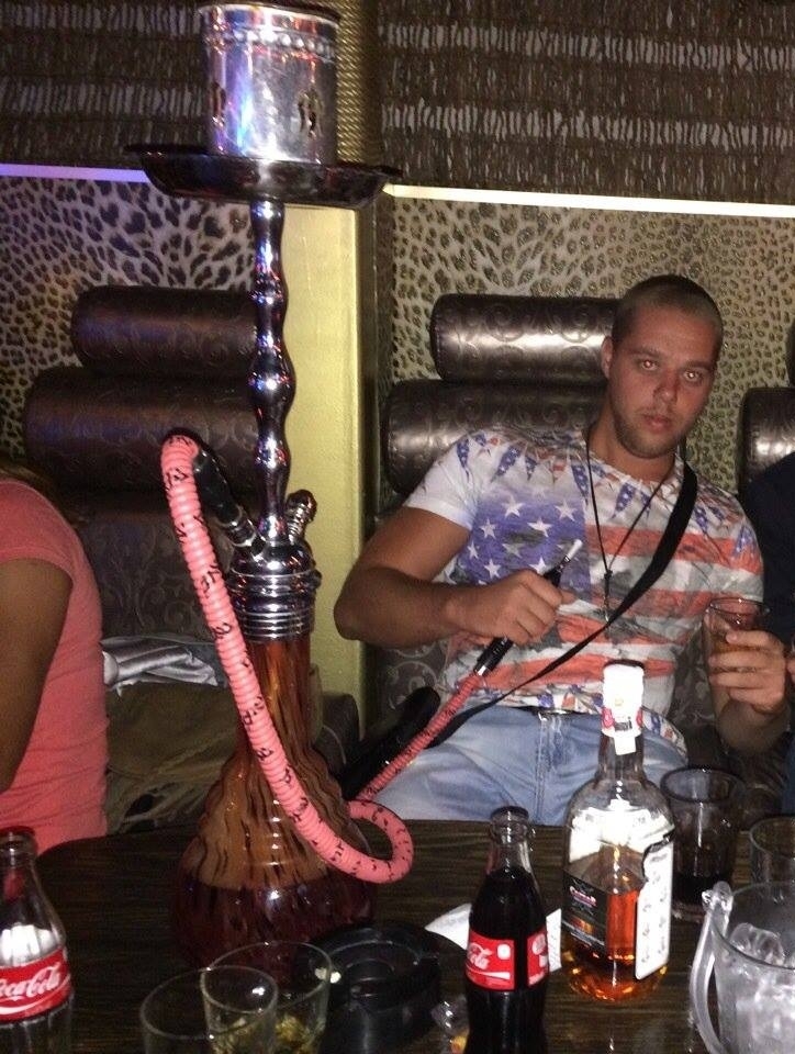 Вижте двамата бабаити от богаташки семейства, отвлекли и пребили таксиметровия шофьор във Врачанско  (СНИМКИ) 
