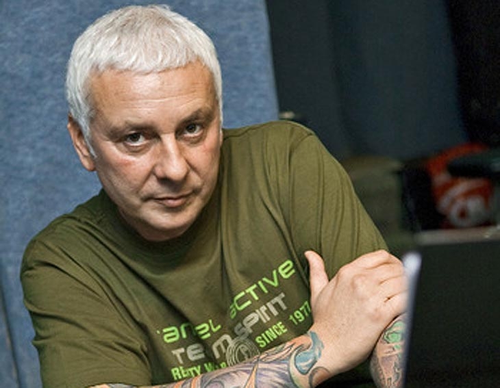 Поп-рок легендата Стенли: Загубих си говора в детската градина