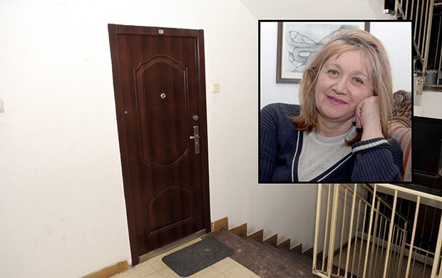 Полиция откри мъртва в дома ѝ най-известната стюардеса в света (СНИМКИ/ВИДЕО)