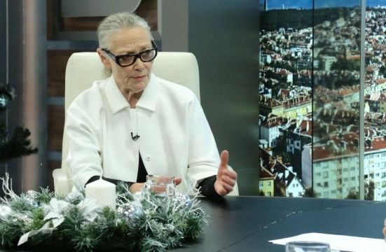 Цветана Манева: Нацията ни се държи като нещо недовършено