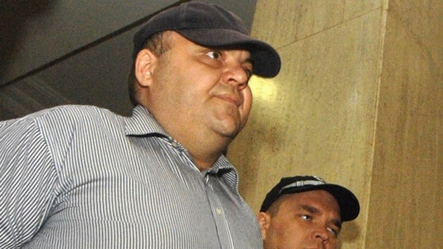 Проверяват насилван ли е Чеци