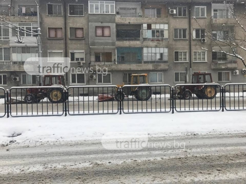Така работят снегорините под тепетата 