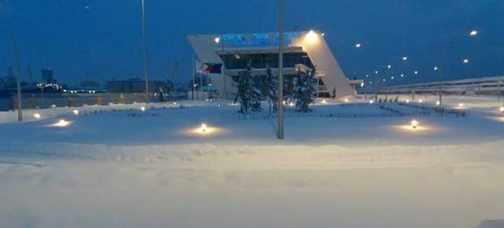 Уникални СНИМКИ на замръзващото море в Бургас