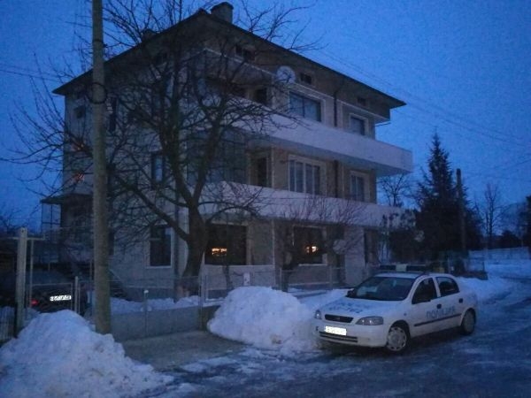 Ексклузивно и само в БЛИЦ: Потресаващи факти за трагедията с три трупа във Вълчи дол!