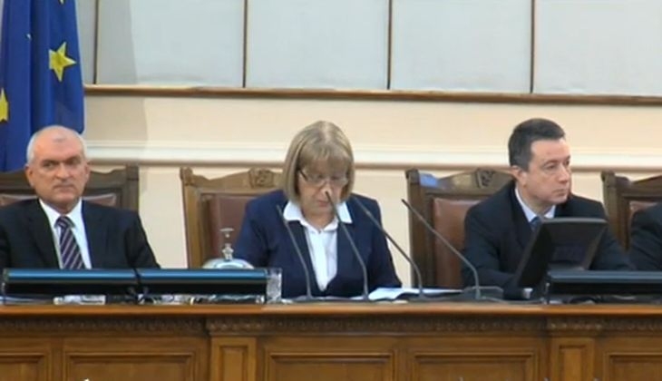 Цачева с добри пожелания към новия президент 