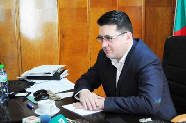 Новият шеф на МВР се срещна със синдикатите