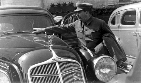Бронираната лимузина на Сталин (СНИМКИ)