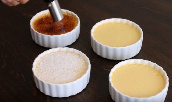 Няма такава вкусотия: Крем брюле с ванилия (РЕЦЕПТА)