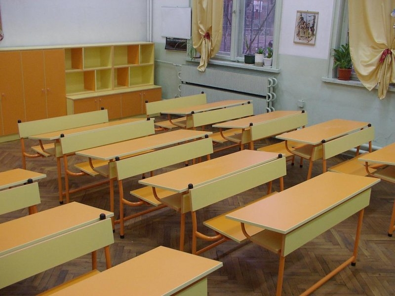 МОН намери изход на кризата в 19-то СУ: Местят агресивния ученик в друго школо