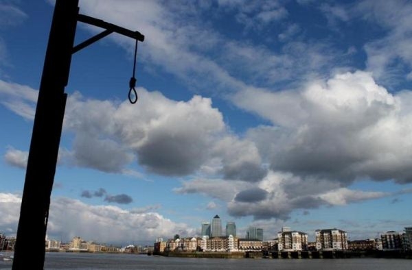 Вижте на каква страшна гледка са ставали свидетели туристите в Лондон! (СНИМКА)