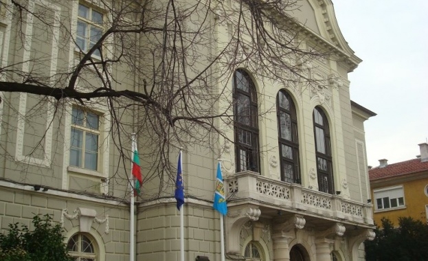 Пловдивските общинари си раздадоха сами премии 