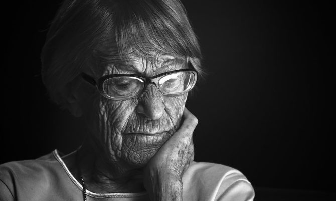 Deutsche Welle: На 106 години почина секретарката на Гьобелс