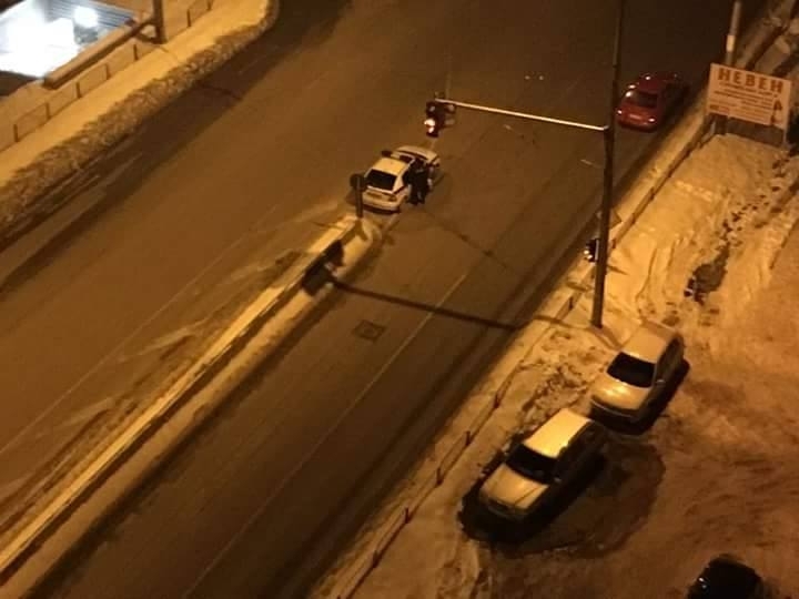 Катаджии правят грандиозно нарушение на пътя само и само, за да глобят повече шофьори (СНИМКИ)