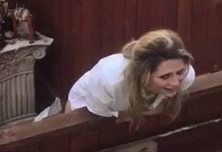 Миша Бъртън пак влиза в лудница, но този път...