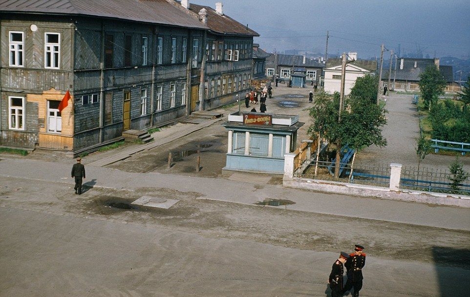 Вижте тези уникални, непубликувани досега СНИМКИ от ерата на Сталин в СССР, направени от американски шпионин