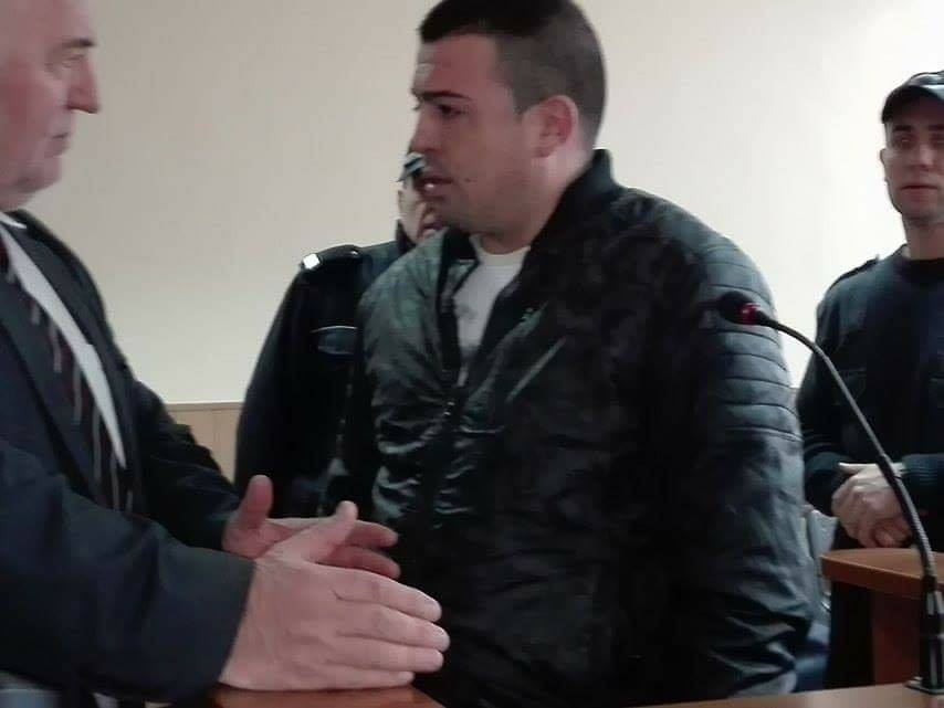 Таньо убил другарката си по чашка за пари