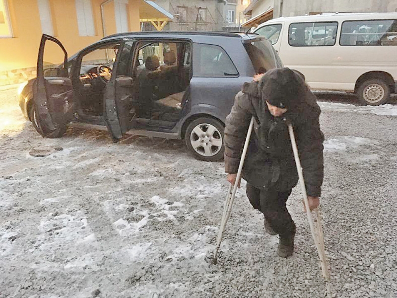 Отвлечен мъж изкара 14 дни на зоб и сено в конски обор