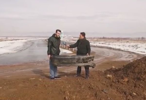 На косъм от смъртта: Мъж летя 20 метра след отбивка на Северната тангента, която свършва в нищото (ВИДЕО)