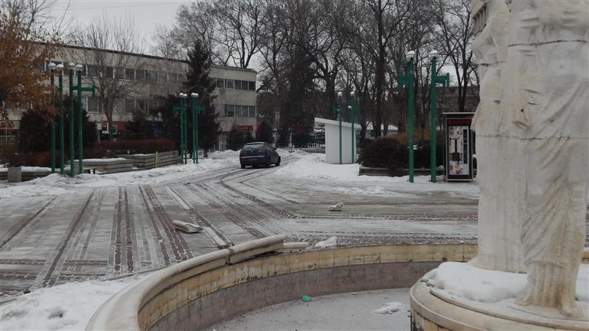 Шофьор влетя в пешеходната зона на Видин и ... 