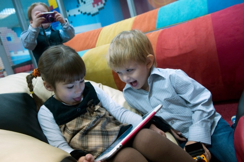 Шок! 90% от родителите правят децата си наркомани без изобщо да знаят