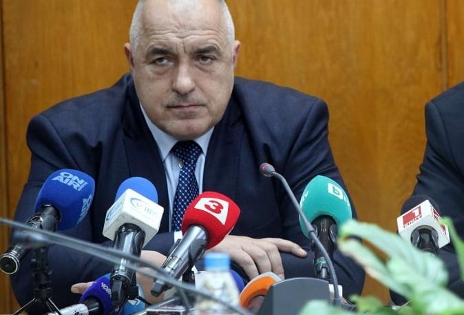 Борисов си го върна на Нинова: От БСП ни обвиняваха, че сме послушковци, но сега станаха ястреби и козируват на НАТО, само аз останах гълъб