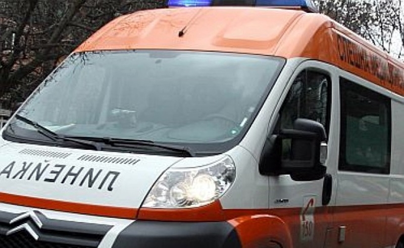 Ужас! Мъж пламна като факла в центъра на София