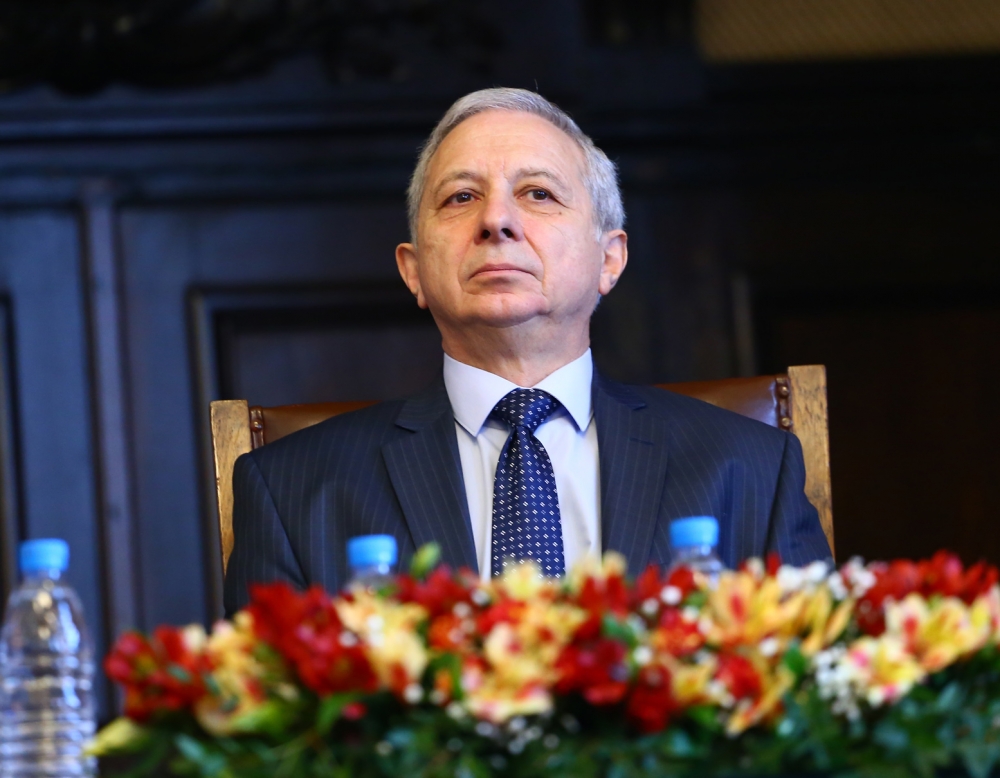 Нова чистка на кабинета "Герджиков"