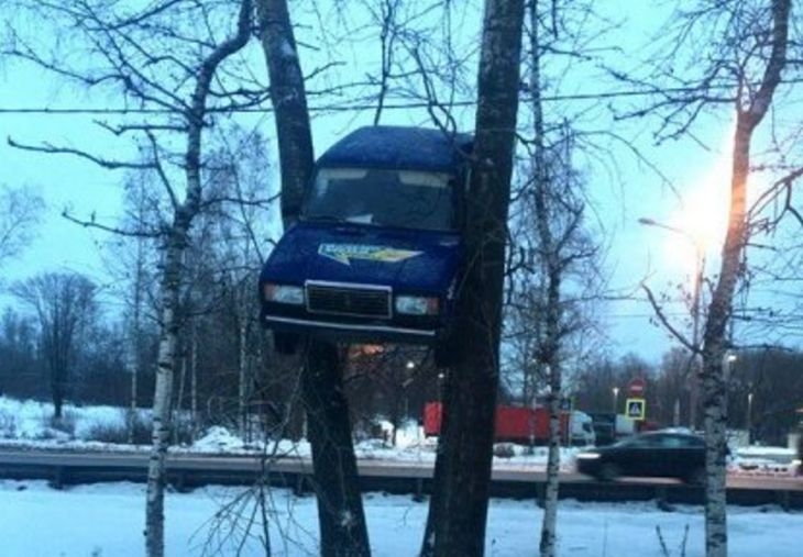 Да се смееш, или да плачеш?! СНИМКИ на топ 10 на най-големите автокуриози 