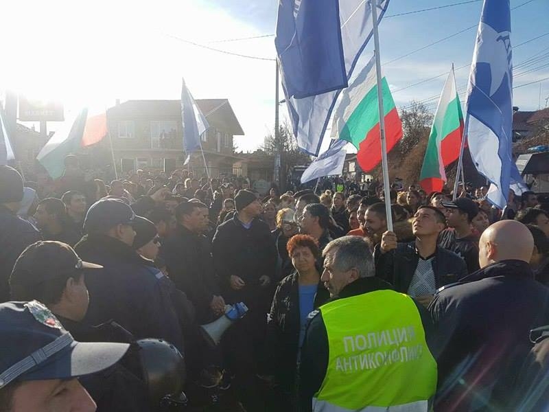 „ДРОМ” готви контрапротест в кв. "Красна поляна"! (СНИМКИ)