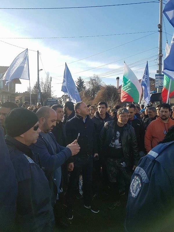 „ДРОМ” готви контрапротест в кв. "Красна поляна"! (СНИМКИ)