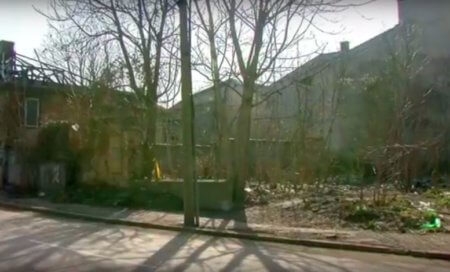 Русенци вдигнаха ръце от изоставен строеж на пъпа на града, общината нехае