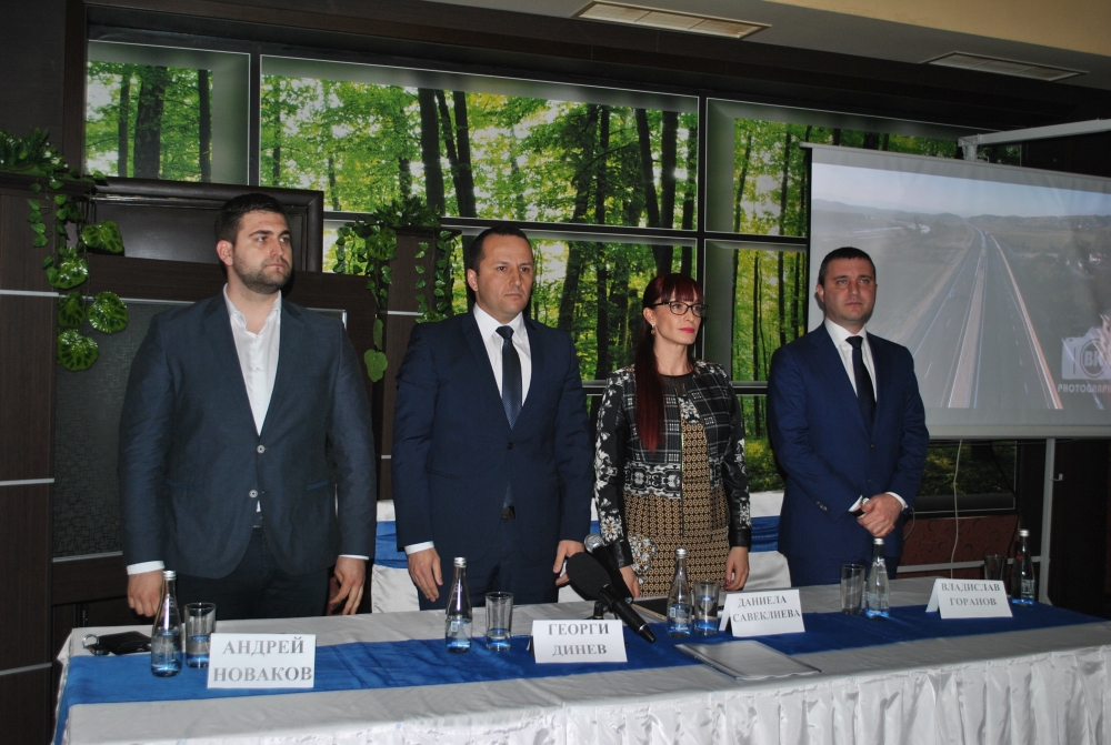 Владислав Горанов нападна остро БСП в Петрич: Живеят с мисълта, че държавата им се полага