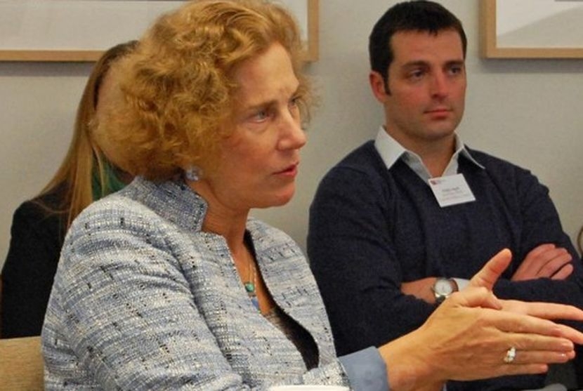 Нови разкрития! Поптодорова сътворила истински цирк на летището, пробвала да се измъкне с дипломатически паспорт