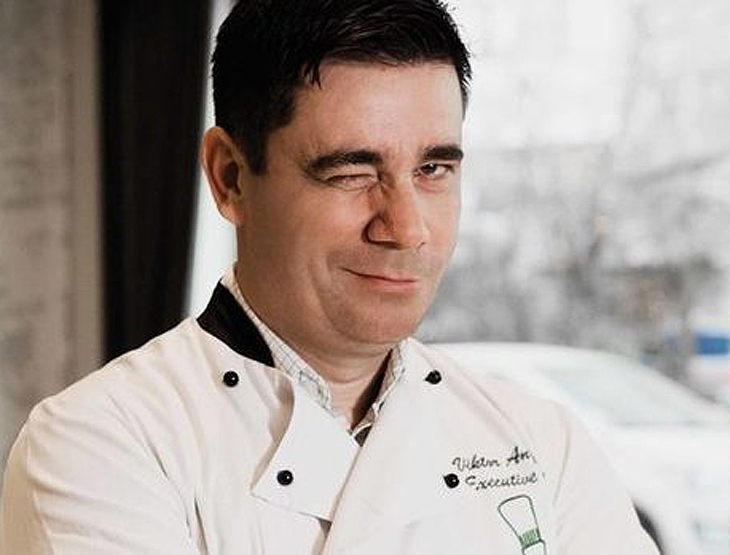 Chef Виктор Ангелов сензационно пред "ШОУ": Изгоних софийски гъзар от ресторанта си, замерих го с очилата му!
