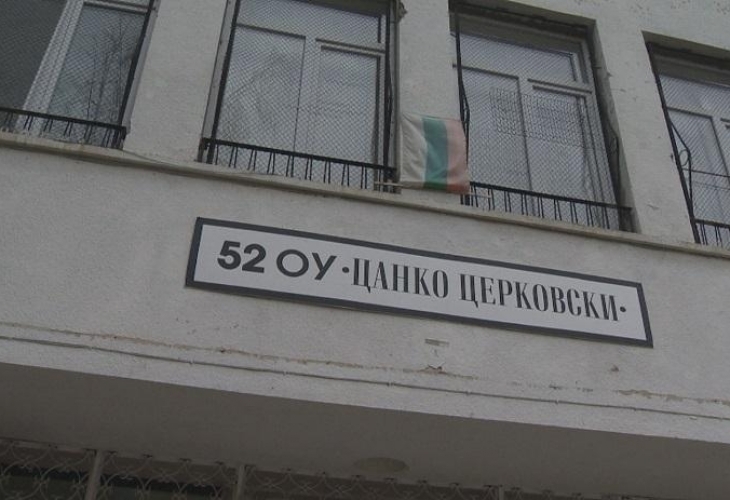 Даскали от злополучното училище, където издъхна малката Габи, скочиха на родителите (ВИДЕО)