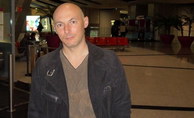От фабриката за фалшиви новини: “Прас прес” дере читатели с „Биволъ“