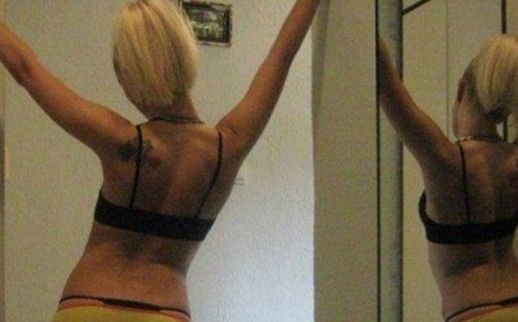 Внимание! Нова брутална схема: Разголени ученички цедят чичковци във Фейсбук 