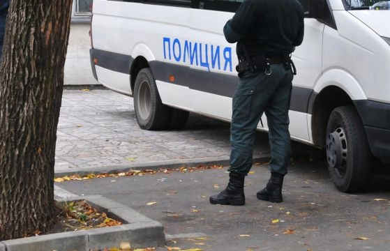 Пернишки ченгета вдигат наздравици от кеф за сменения полицейски шеф