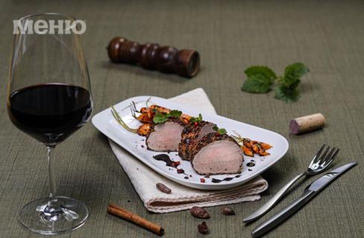 Ох, че вкусно! Ще искате допълнително, след като пробвате това приказно свинско филе с какао и резене