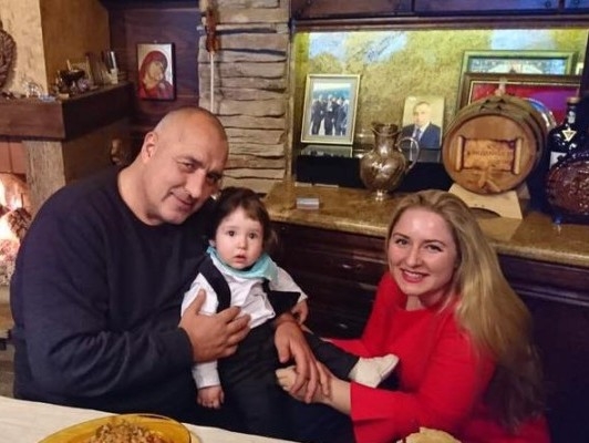 Култов! Бойко към внучето си: Не е лошо да си дедо, сине, лошо е с баби да спиш! (СНИМКИ)