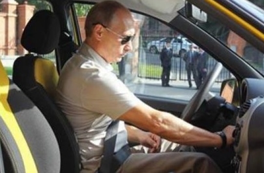 Путин разсмя всички с откровената си изповед (СНИМКИ/ВИДЕО)