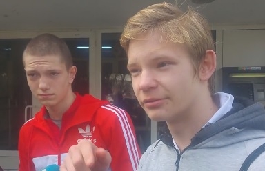  Вижте историята на 16-годишните герои, спасили жена от брутален престъпник в навечерието на 8-ми март (ВИДЕО)