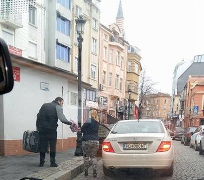 Руса мацка с бял мерцедес! Лоша комбинация...най-вече в Пловдив (СНИМКА)