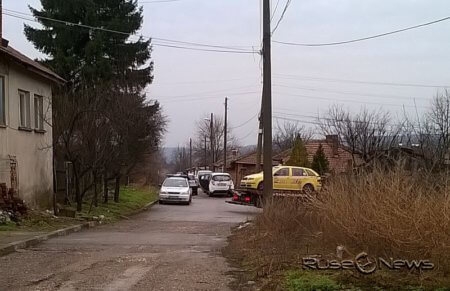 Първи СНИМКИ от мястото, където бе открит закланият таксиметров шофьор  