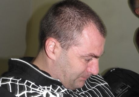 Жената на Ембака се изправя пред съда