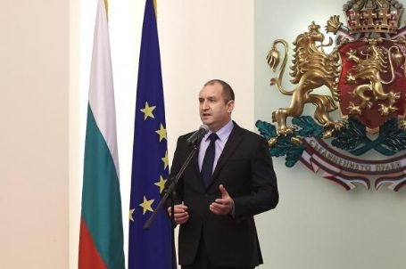 Румен Радев назначи 9 известни юристи в Правния съвет към президентството 